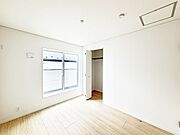 2号棟  ■仕事や勉強のスペースに使うことで、集中しやすく静かな環境が整います