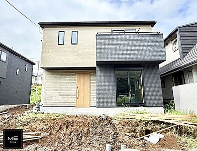 外観:4号棟 ■暮らしを彩る充実した設備仕様が備わった住まい 外観:4号棟 ■暮らしを彩る充実した設備仕様が備わった住まい