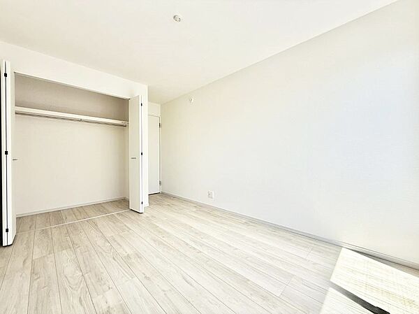 寝室を拡大表示