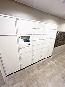 ■不在時でも荷物が受け取れる便利な宅配ボックス