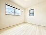 室内：1号棟  ■落ち着いた色合いのお部屋で穏やかな時間を楽しめます