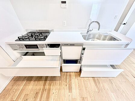 ■家族の絆を深める、温もりのあるキッチン