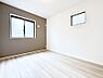 室内：2号棟  ■落ち着いた雰囲気のお部屋で心が安らぐ空間