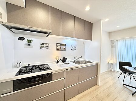 ■シンプルで機能的、毎日使いやすいキッチン
