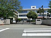 小学校 1700m 平塚市神田小学校
