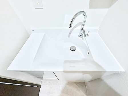 ■手洗いや顔を洗う時も快適に使える便利なシャワー