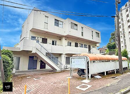 ■敷地内に駐輪場を完備しており、自転車の利用もスムーズです