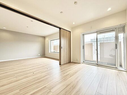 ■落ち着いた色合いのお部屋で穏やかな時間を楽しめます