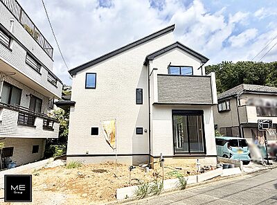 外観:1号棟 ■家族みんなが笑顔で過ごせる、安心感のある住まい 外観:1号棟 ■家族みんなが笑顔で過ごせる、安心感のある住まい