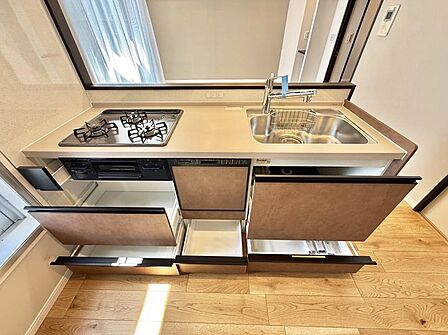 ■家族の絆を深める、温もりのあるキッチン
