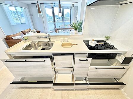 ■美味しい時間が生まれる、笑顔あふれるキッチン