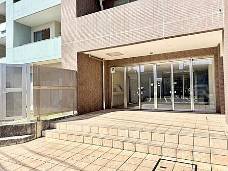 ■住まう方や来客を心地よく迎える、整った共用スペースが魅力です