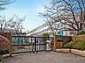 周辺：中学校 750m 八王子市立長房中学校
