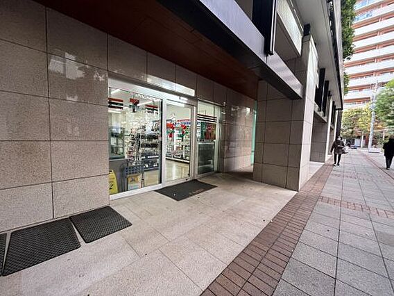 【コンビニエン...