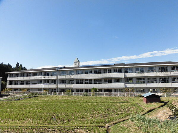 画像16:恵那市立恵那東中学校（2485m）