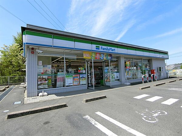 画像5:ファミリーマート 恵那高校前店（765m）