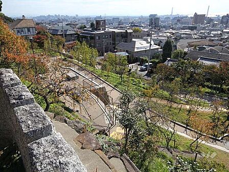 岡本梅林公園(岡本公園)の外観