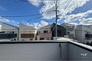 バルコニーからの眺め（東方向）です。［2026年3月13日撮影］