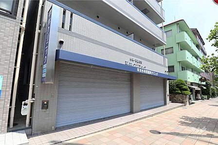 平井外科胃腸科クリニックの外観