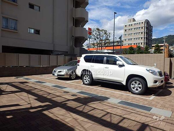 駐車場を拡大表示