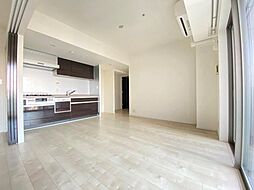 セントラルレジデンス調布 7階2LDKのリビング/ダイニング