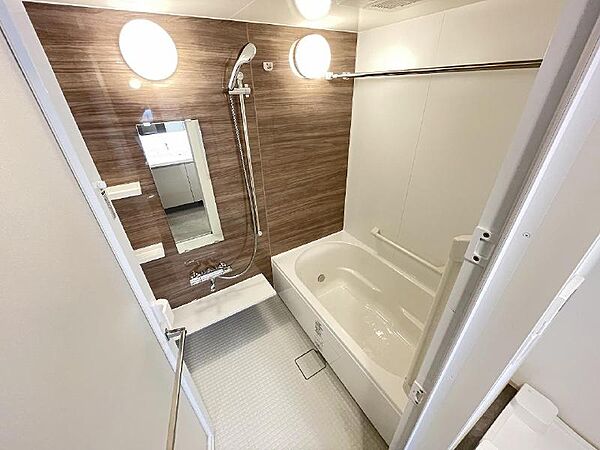 apartment 北海道旭川市一条通7丁目
地図を見る