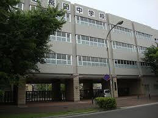 画像19:神戸市立長田中学校（1262m）