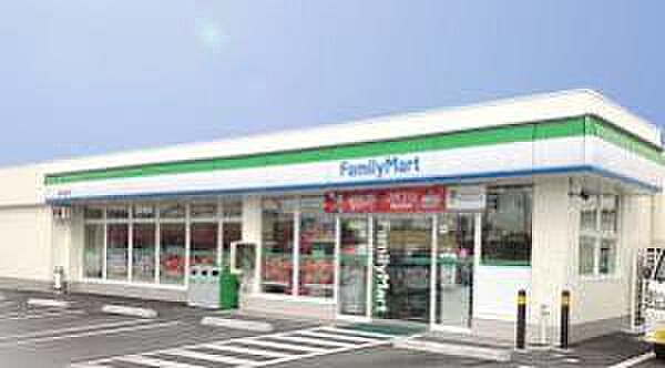 ファミリーマート 柳屋長田丸山店（480m）