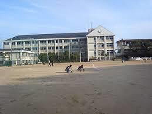 画像9:神戸市立飛松中学校（1149m）