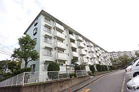 横尾4団地  ｜ 兵庫県神戸市須磨区横尾７丁目（賃貸マンション1LDK・2階・72.00㎡） その1