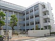 神戸市立駒ヶ林小学校（629m）