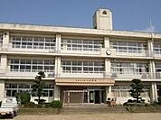神戸市立丸山中学校（590m）