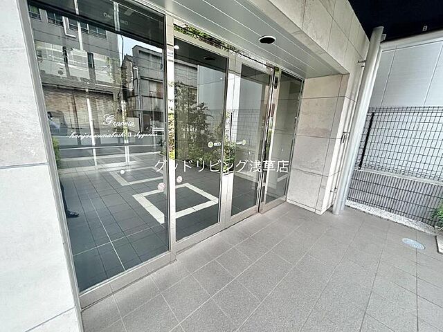 エントランス