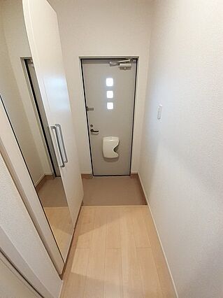 ジャグアル・三津屋_内装_3