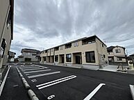 愛媛県伊予郡松前町南黒田631-1：物件画像／株式会社みかん不動産　レオパレス21パートナーズ松山南