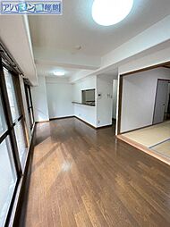 サーパス小針が丘 1階3LDKのリビング/ダイニング