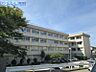 周辺：新潟市立真砂小学校 705m