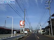 ウオエイ金巻店 785m