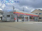 サークルK新津さつき野店 704m