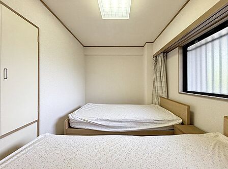 【洋室】別角度からの1枚。