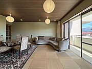 琉球畳の和モダン低層リゾートヴィラ2階・2LDK