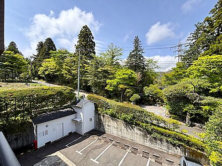 【眺望】建物越しに静かな景観を望みます。