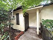【玄関ポーチ】外からみた玄関ポーチです