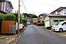 外観：前面道路含む現地写真