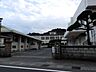 周辺：郡山中学校【鹿児島市立郡山中学校】は、郡山町に位置する1947年創立の中学校です。令和3年度の生徒数は191人で、11クラスあります。校訓は「誠実・思考・根性」です。 4300m