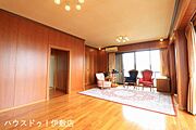 【洋室】弊社にて無料でリフォーム見積もり致します。ワンストップサービスで物件の購入からリフォーム工事まで弊社にお任せ下さい。