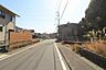 外観：【前面道路】東側前面道路、南方面
