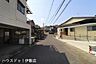 外観：【前面道路】東南側前面道路、南西方面