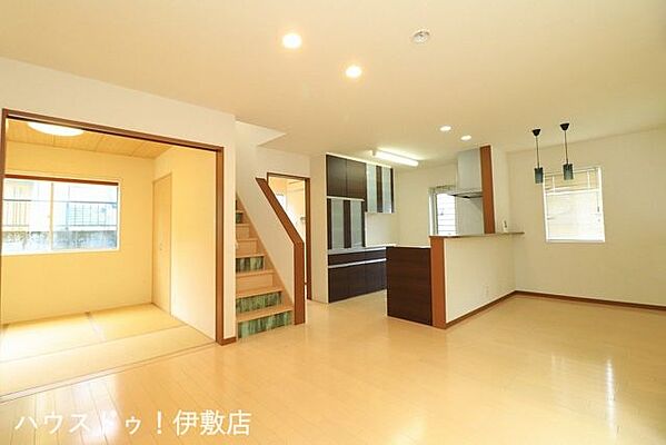 リビング/ダイニング 石谷町　中古戸建