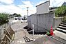 外観：前面道路含む現地写真